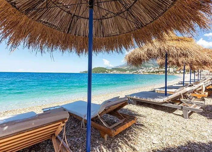 Potam'sea Bliss 8 - Front, Sun Beds & Parking Himarë