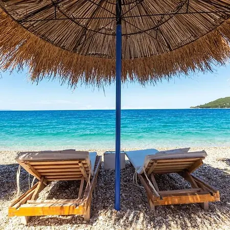 아파트 Potam'sea Bliss 8 - Front, Sun Beds & Parking